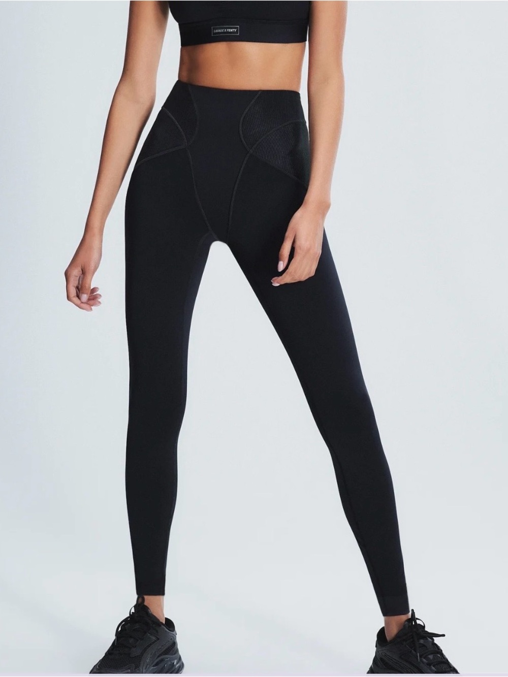 Savage X Fenty High-Waist Black Contour Leggings